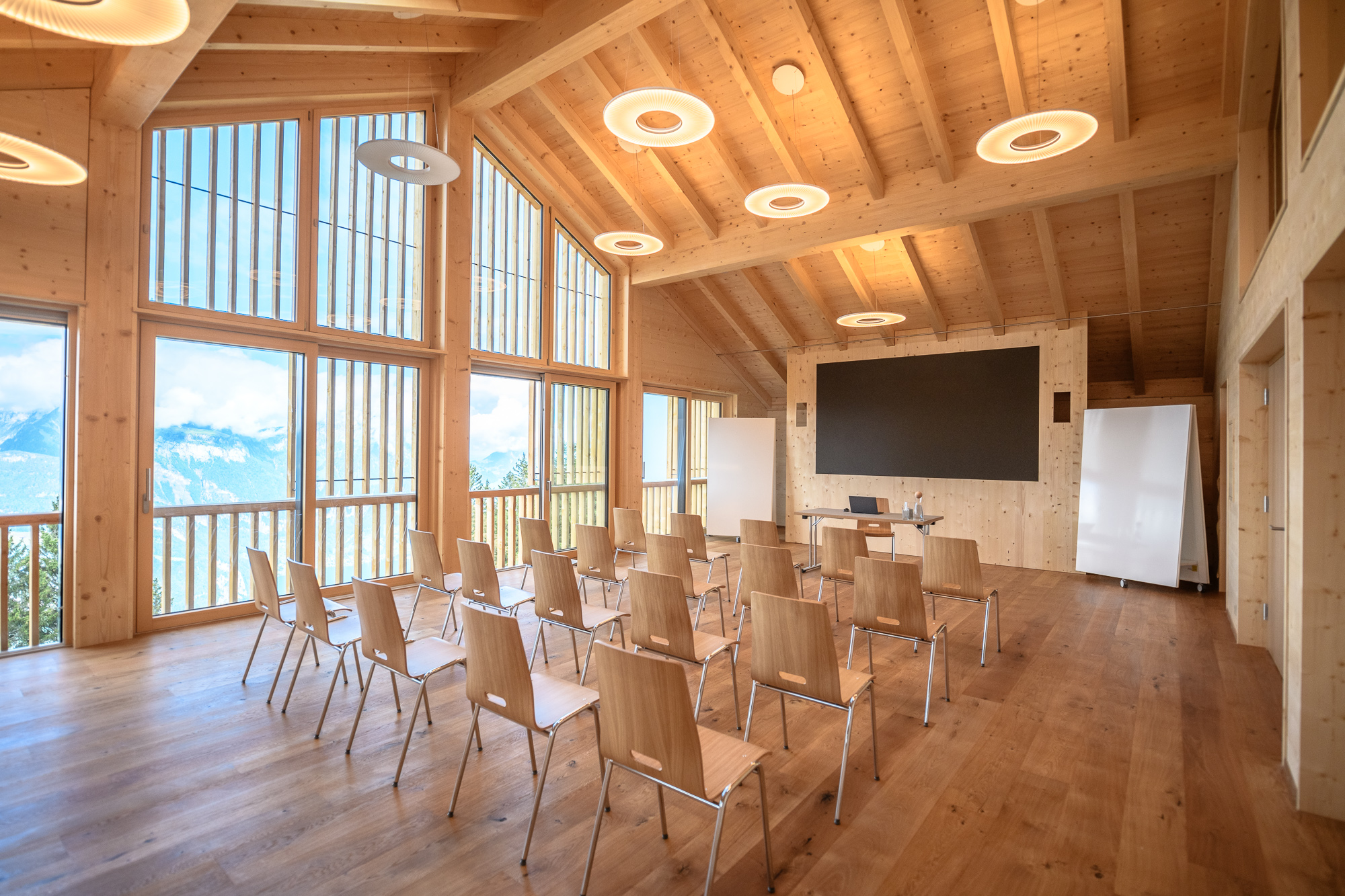 Berglodge37-Seminarraum-Vitalis-Vierwaldstaettersee